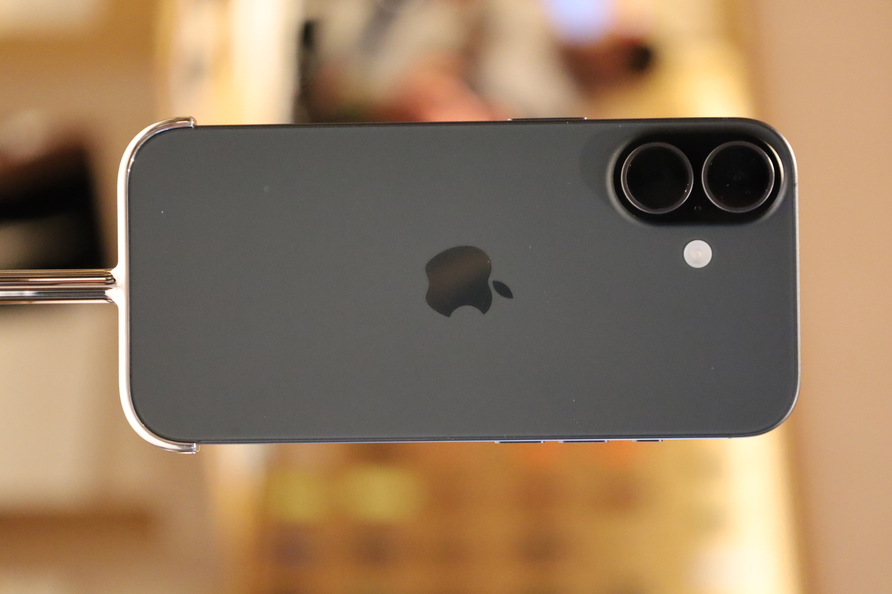 Від першого iPhone до 18: як змінювався популярний смартфон Apple